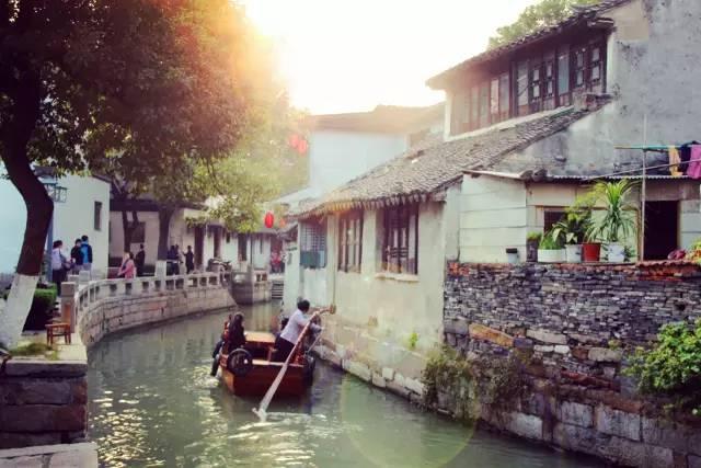 公务员是否可以挂靠建筑师证游戏画面